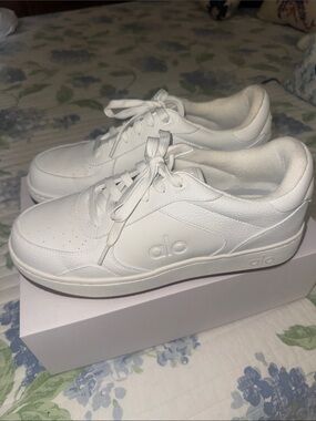 ALO Yoga Men’s White Leather Sneakers